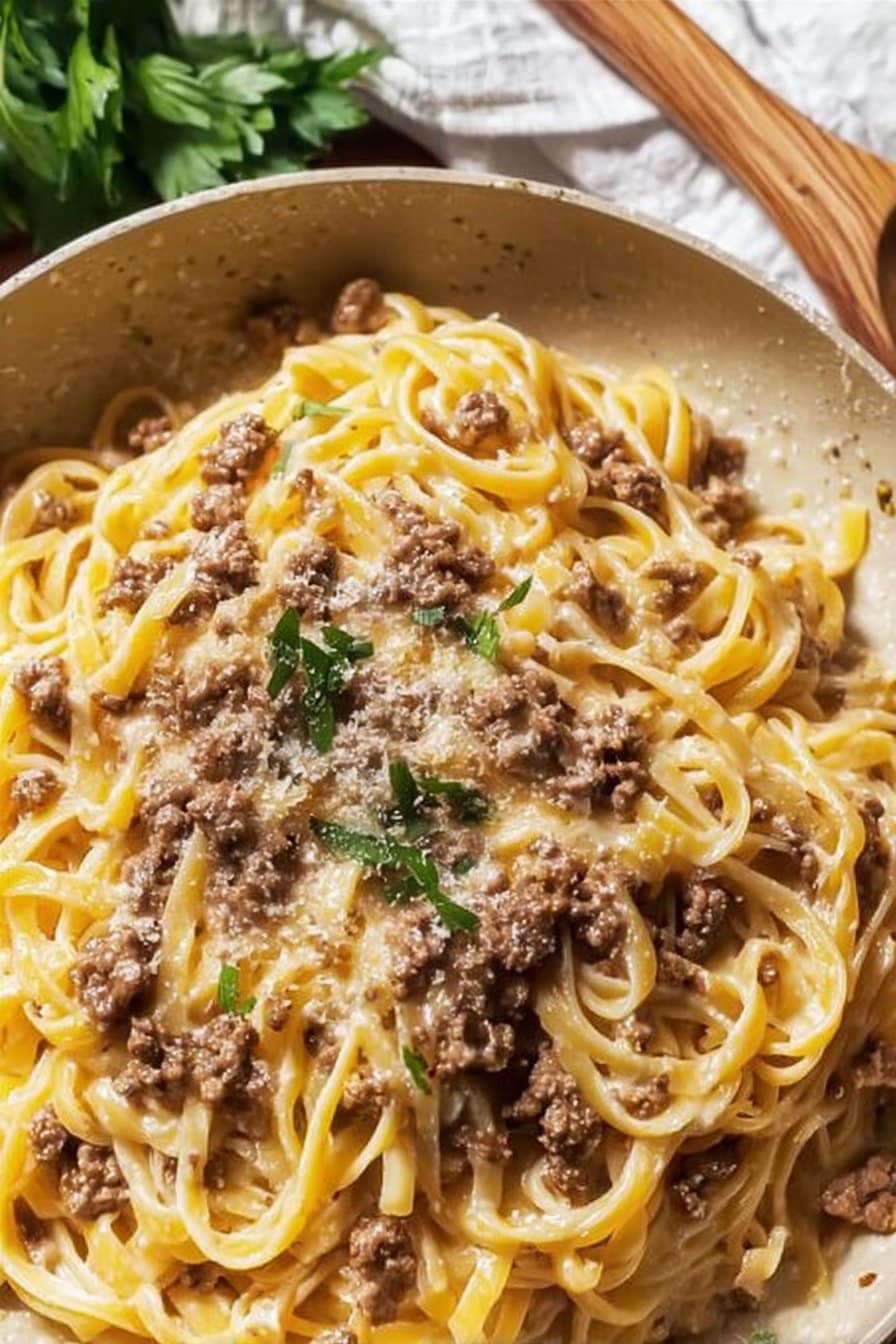 Creamy Garlic Butter Pasta with Ground Beef